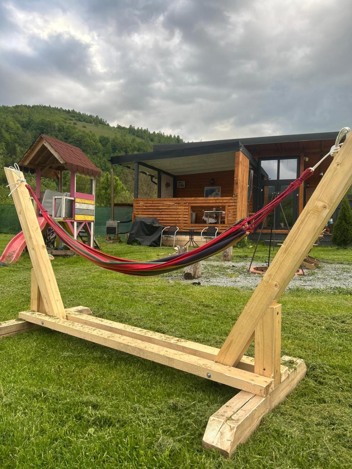 Casuta De Sub Stanca Apuseni,hot Tub Inclus Hébergement de vacances *